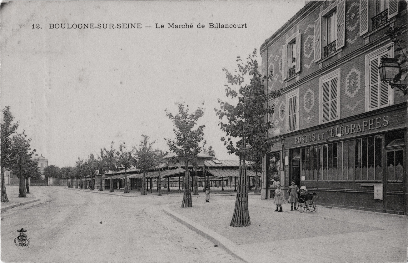Marché et Poste depuis l'avenue Desfeux - Steve Légère